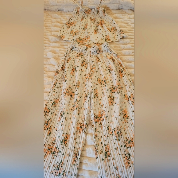 Two Piece Sets for Women Summer Outfits. Spaghetti strap top and wide leg pants. - Picture 1 of 3